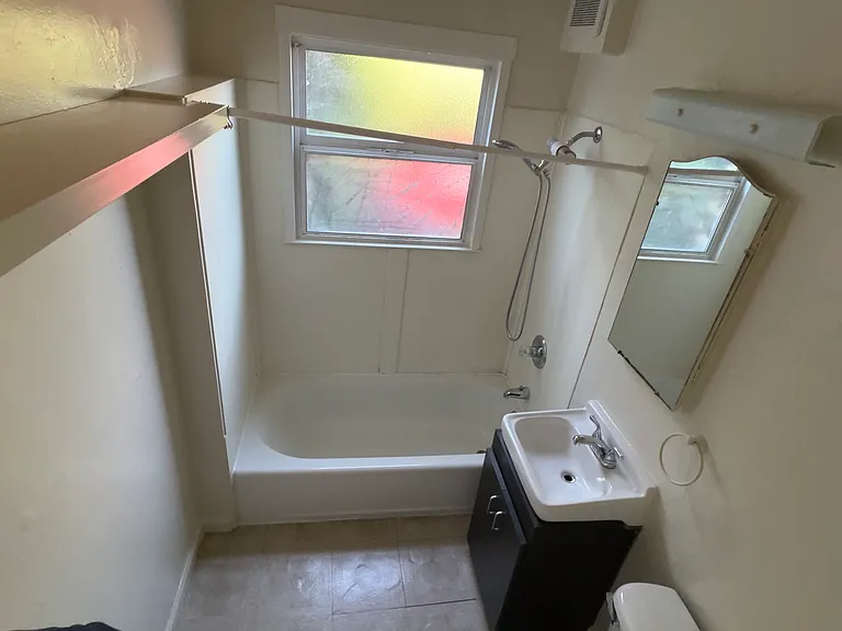 917 Dwight Way #917 — Photo 10