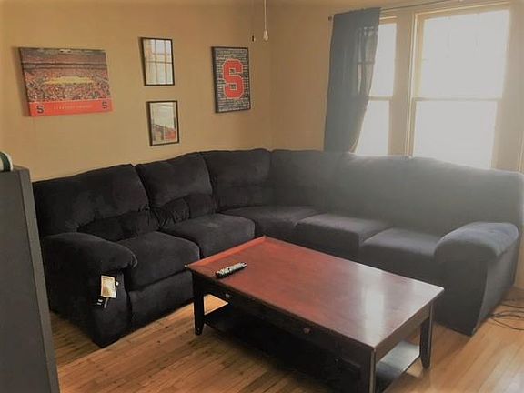 2nd image of 226 Woodbine Avenue # Entire Fl 2nd