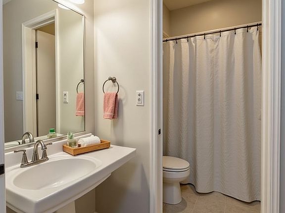 2nd image of 873 N Vernon Dr #1