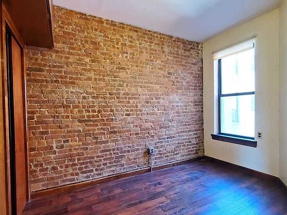 5th image of 502 W 135th St #5E