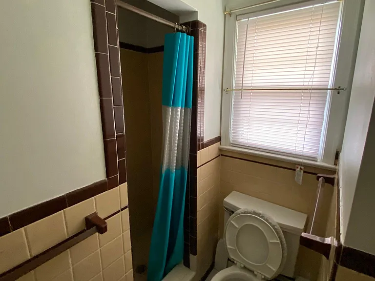 2nd bathroom