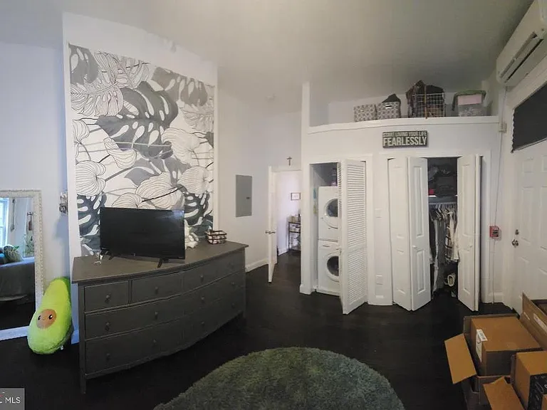 1934 Spruce St #2R — Photo 6