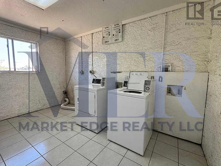 15605 N 29th St — Photo 53