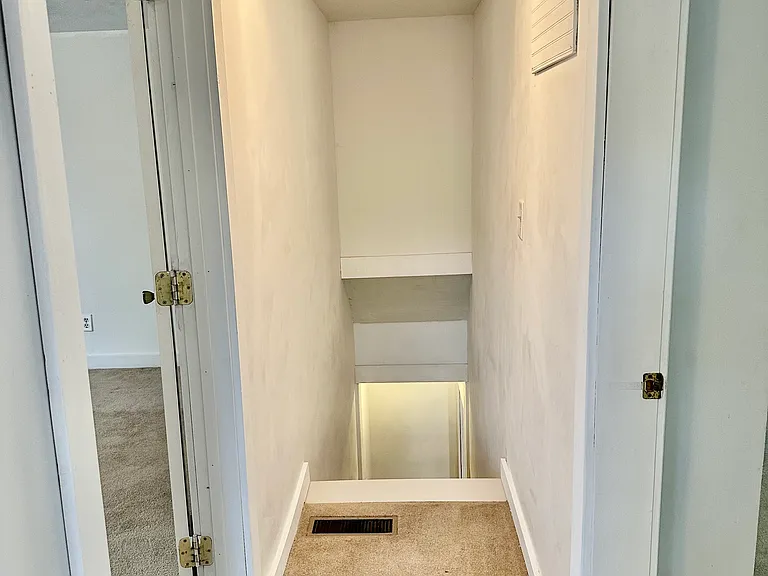 815 NW 2nd St — Photo 14