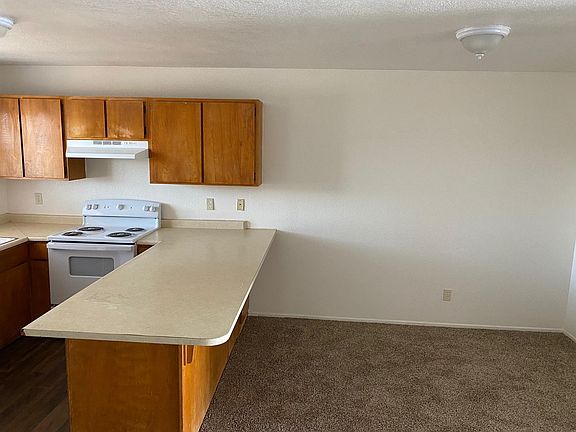5th image of 2391 1st St