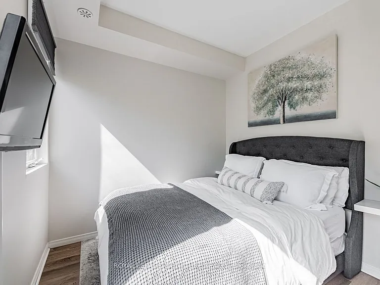 68 Winston Park Blvd #60 — Photo 14