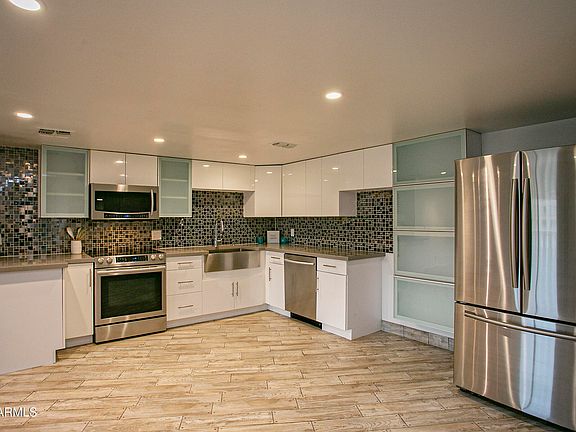 2nd image of 7920 E Camelback Rd Unit 504