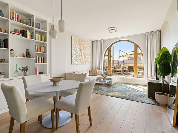 229 9th St Unit Ph7b, Brooklyn, NY 11215