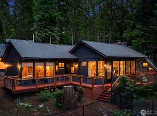 5415 Crescent Beach Rd NW, Vaughn, WA 98394