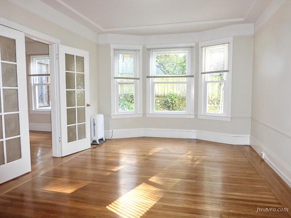 3rd image of 225 Irving St #5