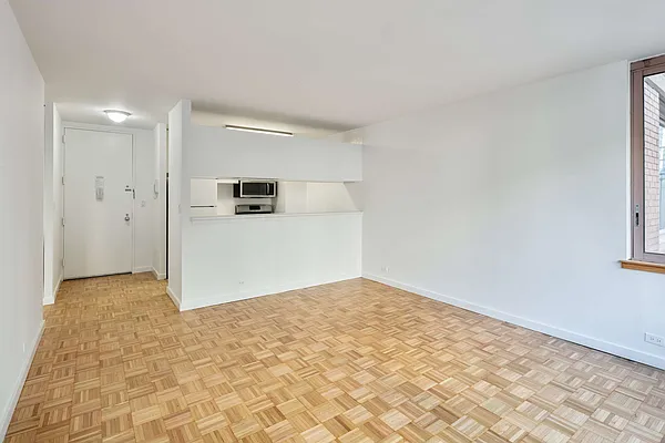 Rented by Compass | media 14