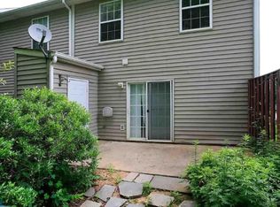 101 Waterbury Ct, Charlottesville, VA