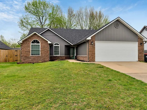 3327 Ryan St, Springdale, AR 72764