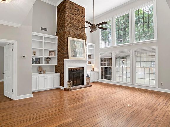 4th image of 2127 Ryegate Ct