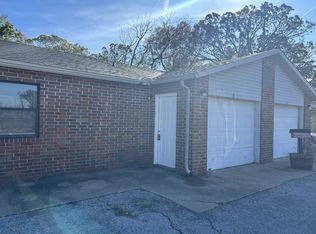 174 Brooke Lynn Dr APT B-1, Gentry, AR 72734