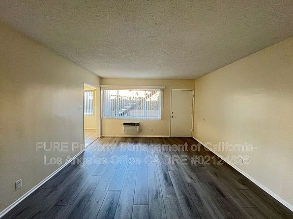 3rd image of 12644 York Ave APT B
