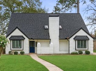 5 Devonshire Dr, Conroe, TX 77304