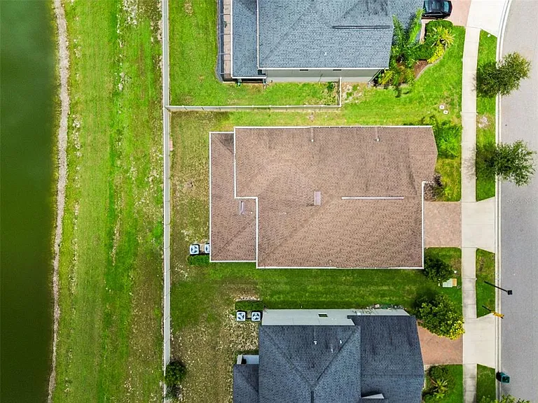 25057 Lambrusco Loop — Photo 48