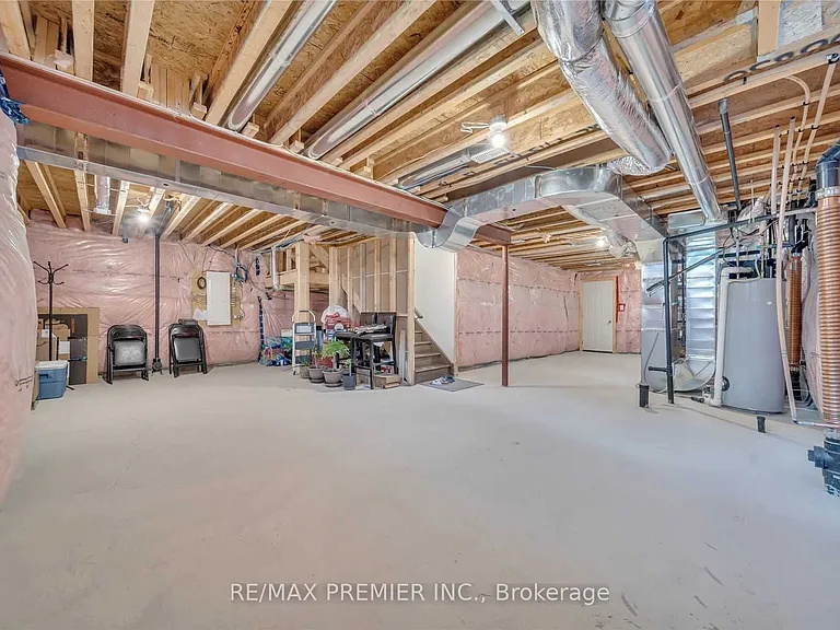 220 Seaview Hts — Photo 20