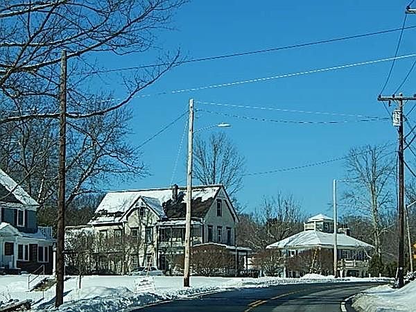 2nd image of 665 Grove St