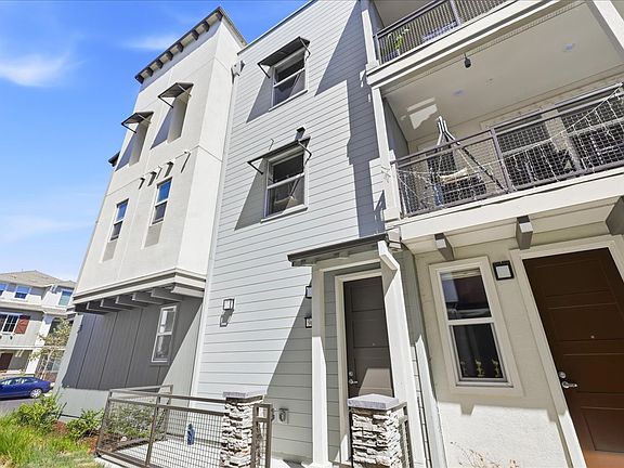 2nd image of 9652 Seawind Way