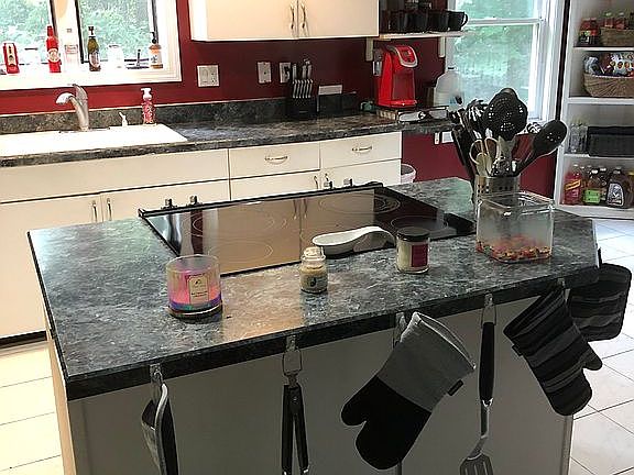 Island kitchen