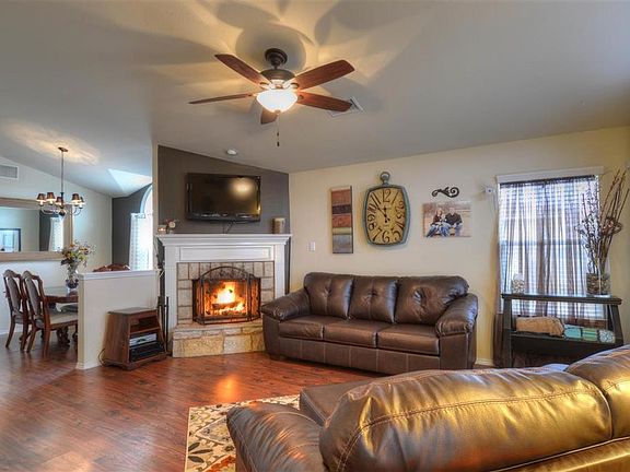 2nd image of 6600 Tierra Dr