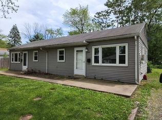 1088 Eastview Dr, Rantoul, IL 61866