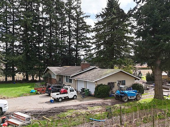 3rd image of 31964 Huntingdon Rd