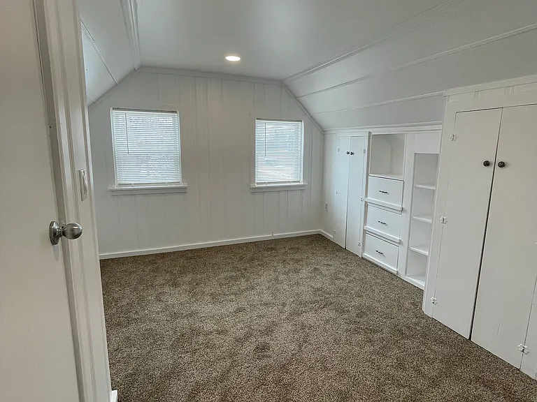 Main Bedroom Upstairs