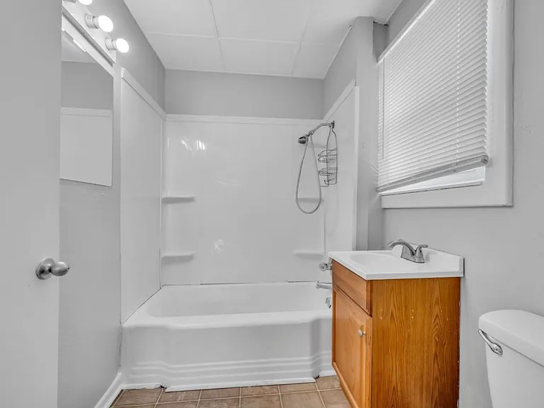 5704-5704A Maxon Ave #A — Photo 8