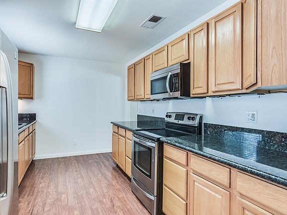5th image of 106 Orrin Dr