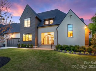 1118 Jefferson Dr, Charlotte, NC 28270