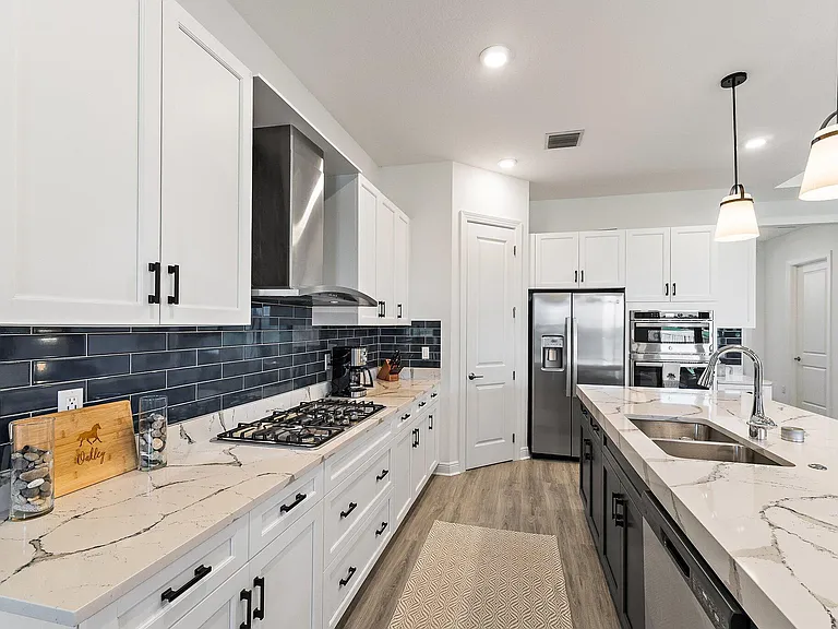 15883 Key Biscayne Ln — Photo 10