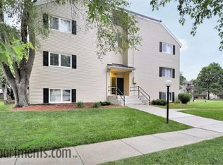 949 S 70th Plz APT 19, Omaha, NE 68106