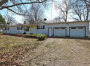 11232 Old 8 E, Mineral Point, MO 63660