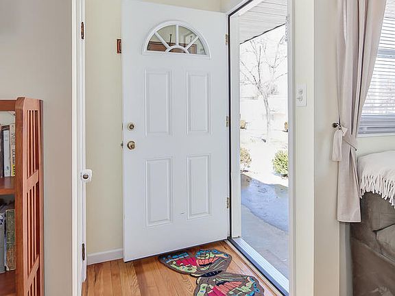 4th image of 2101 Rockland Ave