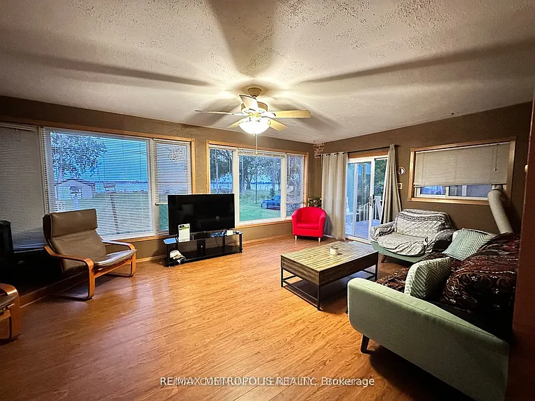 498 Hiscock Shores Rd — Photo 23