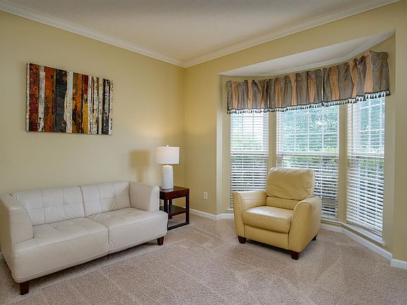 4th image of 7697 Hunt Club Dr