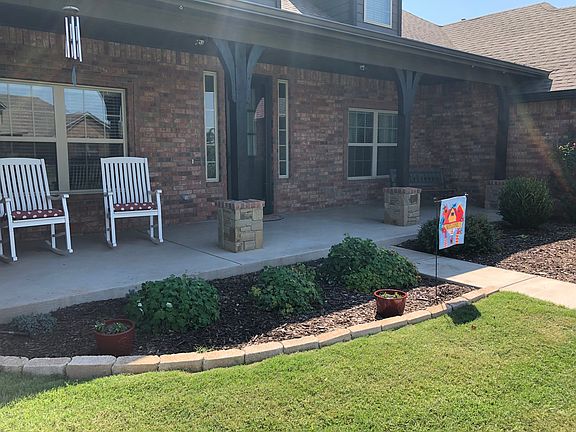 Front porch (evening)