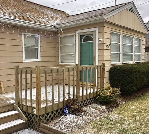 2nd image of 1540 Parkway Dr