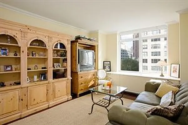 Sold by Douglas Elliman | media 4