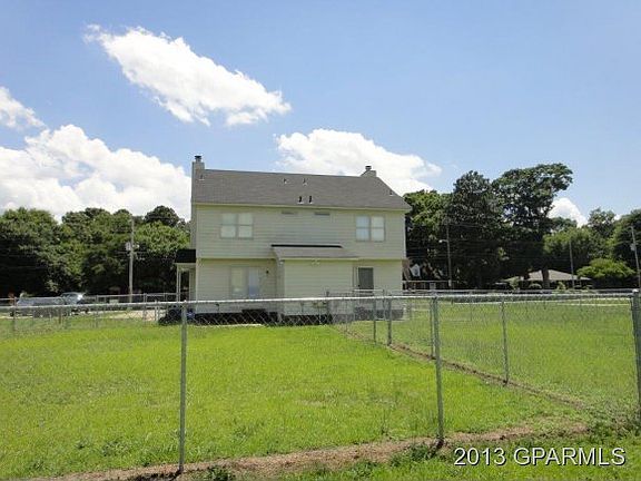 4th image of 2101-3 4th Street E