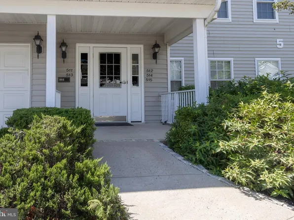 515 Eagles Chase Dr, Lawrence Township, NJ 08648