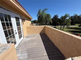 862 Cypress Lakes Blvd, Tarpon Springs, FL