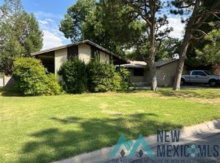 1212 Cedar Dr, Carlsbad, NM 88220