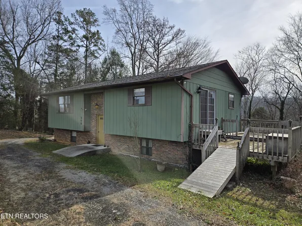 200 Sunset Ln, Harriman, TN 37748