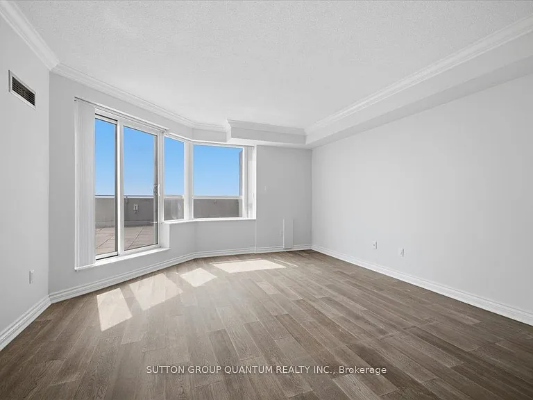 335 Webb Dr #Penthouse 106 — Photo 21