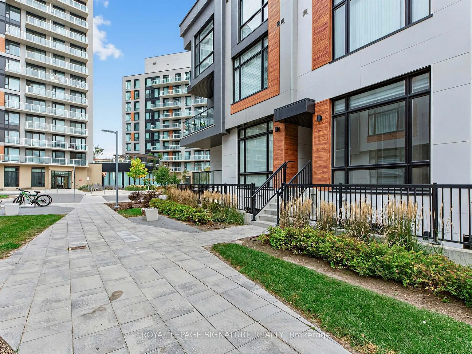 2 bed, $2,550 — Photo 2