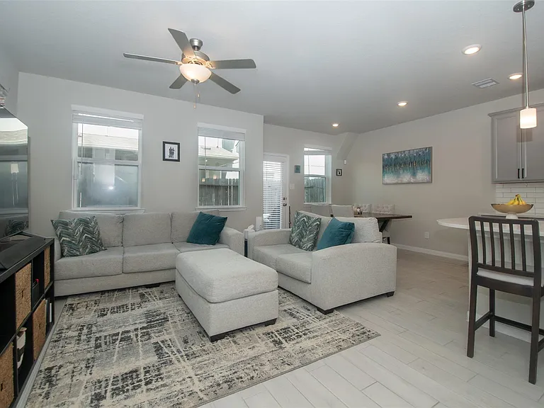 1523 Parkland Oak Dr — Photo 3